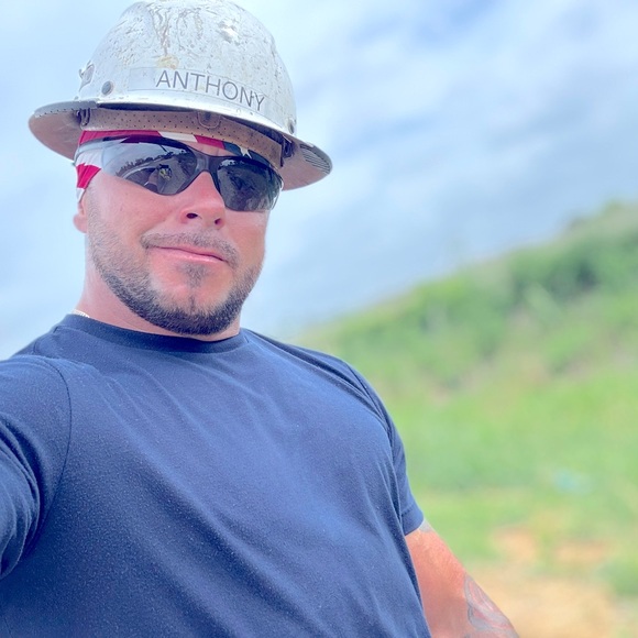 Meet your Posher, Anthony - Picture 1 of 1